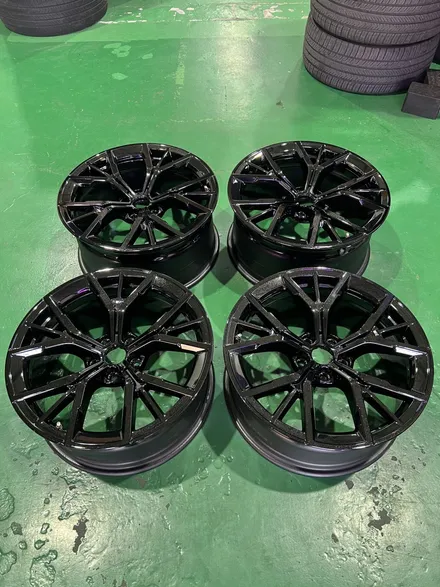 대구 휠복원 대구 휠도색 대구 자동차 휠수리 잘하는 곳 휠플레이 타이어 전문[BMW 5시리즈 순정 19인치 블랙펄유광 휠도색 작업입니다.] / 대구 서구 평리동