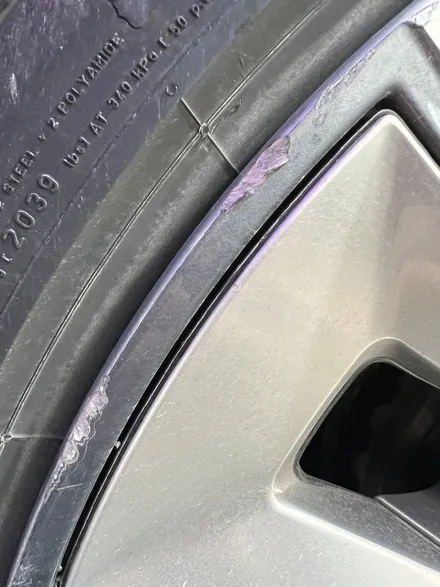 대구 휠복원 대구 휠도색 대구 자동차 휠수리 잘하는 곳 휠플레이 타이어 전문[BMW I7 7시리즈 순정 21인치 다이아몬드커팅 휠복원 작업입니다.] / 대구 서구 평리동