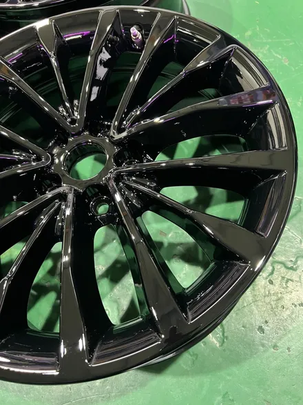 대구 휠복원 대구 휠도색 대구 자동차 휠수리 잘하는 곳 휠플레이 타이어 전문[BMW 5시리즈 순정 18인치 블랙유광 휠도색 작업입니다.] / 대구 서구 평리동
