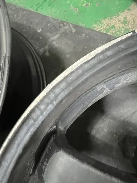 대구 휠복원 대구 휠도색 대구 자동차 휠수리 잘하는 곳 휠플레이 타이어 전문[제네시스 쿠페 18인치 화이트유광 휠도색 작업입니다.] 대구 휠복원 성지 / 대구 서구 평리동
