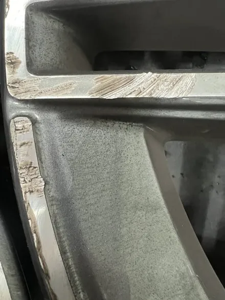 대구 휠복원 대구 휠도색 대구 자동차 휠수리 잘하는 곳 휠플레이 타이어 전문[벤츠 S 클래스 순정 19인치 다이아몬드커팅 휠복원 작업입니다.] / 대구 서구 평리동