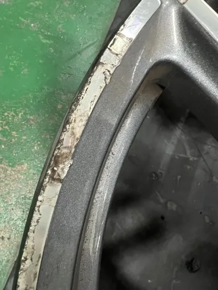 대구 휠복원 대구 휠도색 대구 자동차 휠수리 잘하는 곳 휠플레이 타이어 전문[벤츠 E 클래스 순정 19인치 다이아몬드 커팅 휠복원 작업입니다.] / 대구 서구 평리동
