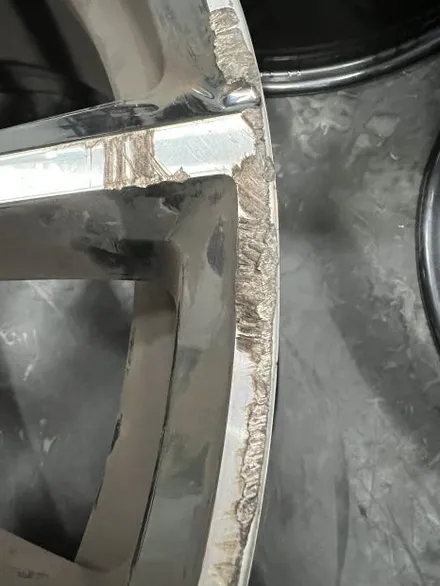 대구 휠복원 대구 휠도색 대구 자동차 휠수리 잘하는 곳 휠플레이 타이어 전문[BMW X7 순정 22인치 블랙펄유광 휠도색 작업입니다.] / 대구 서구 평리동