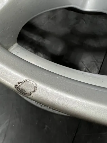 대구 휠복원 대구 휠도색 대구 휠수리 타이어 전문 휠플레이[BMW 5시리즈 순정 18인치 휠복원 작업입니다.] / 대구 서구 평리동