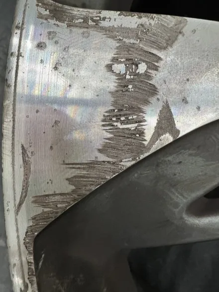 대구 휠복원 대구 휠도색 대구 휠수리 잘하는곳 타이어 전문 휠플레이[아우디 RS7 순정 20인치 다이아몬드커팅 휠복원 작업입니다.] / 대구 서구 평리동