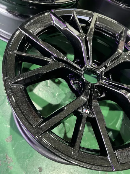 대구 휠복원 대구 휠도색 대구 자동차 휠수리 잘하는 곳 휠플레이 타이어 전문[BMW 5시리즈 순정 19인치 블랙펄유광 휠도색 작업입니다.] / 대구 서구 평리동