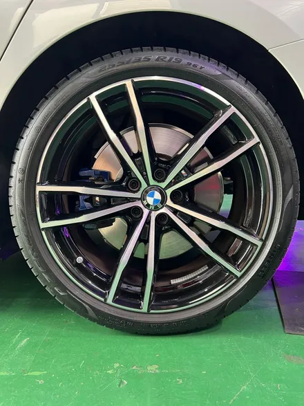 대구 휠복원 대구 휠도색 대구 자동차 휠수리 잘하는 곳 휠플레이 타이어 전문[BMW 3 순정 19인치 다이아몬드커팅 휠복원 작업입니다.] / 대구 서구 평리동