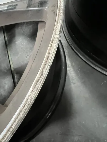대구 휠복원 대구 휠도색 대구 자동차 휠수리 잘하는 곳 휠플레이 타이어 전문[BMW X7 순정 22인치 블랙펄유광 휠도색 작업입니다.] / 대구 서구 평리동
