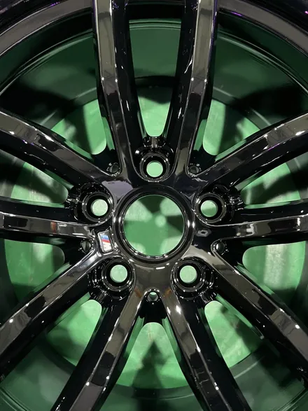 대구 휠복원 대구 휠도색 대구 자동차 휠수리 잘하는 곳 휠플레이 타이어 전문[BMW 5시리즈 순정 18인치 블랙유광 휠도색 작업입니다.] / 대구 서구 평리동