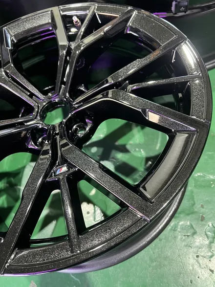 대구 휠복원 대구 휠도색 대구 자동차 휠수리 잘하는 곳 휠플레이 타이어 전문[BMW 5시리즈 순정 19인치 블랙펄유광 휠도색 작업입니다.] / 대구 서구 평리동