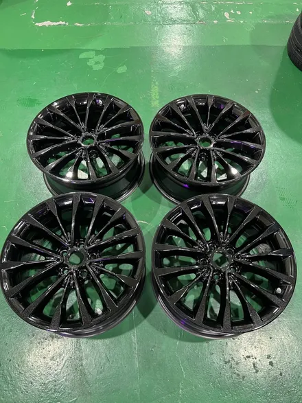 대구 휠복원 대구 휠도색 대구 휠수리 타이어 전문 휠플레이[BMW 5시리즈 순정 18인치 블랙펄유광 휠도색 작업입니다.] / 대구 서구 평리동