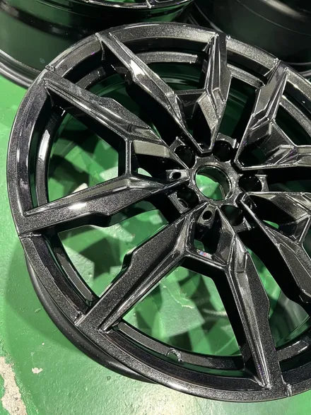대구 휠복원 대구 휠도색 대구 자동차 휠수리 잘하는 곳 휠플레이 타이어 전문[BMW 850 순정 20인치 블랙펄유광 휠도색 작업입니다.] / 대구 서구 평리동