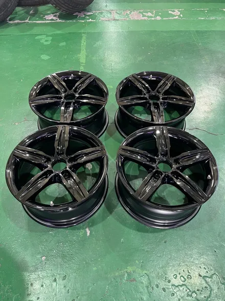 대구 휠복원 대구 휠도색 대구 자동차 휠수리 잘하는 곳 휠플레이 타이어 전문[BMW 1시리즈 순정 17인치 블랙펄유광 휠도색 작업입니다.] / 대구 서구 평리동