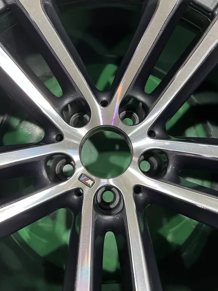 대구 휠복원 대구 휠도색 대구 휠수리 타이어 전문 휠플레이[BMW X5 순정 20인치 다이아몬드컷팅 휠복원 입니다.] / 대구 서구 평리동
