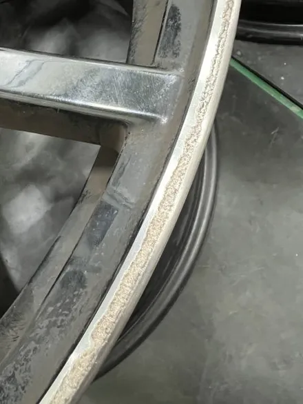 대구 휠복원 대구 휠도색 대구 휠수리 타이어 전문 휠플레이[BMW X5 순정 22인치 다이아몬드커팅 휠복원 작업입니다.] / 대구 서구 평리동