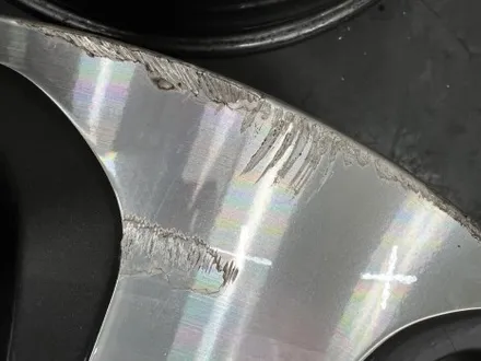 대구 휠복원 대구 휠도색 대구 자동차 휠수리 잘하는 곳 휠플레이 타이어 전문[벤츠 GLC 순정 20인치 다이아몬드커팅 휠복원 작업입니다.] / 대구 서구 평리동