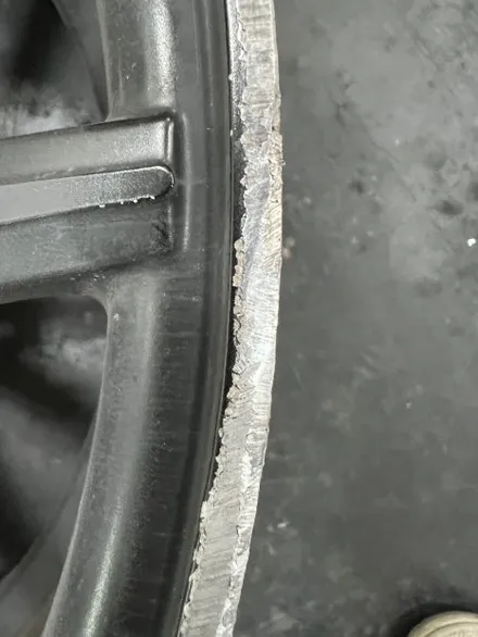 대구 휠복원 대구 휠도색 대구 자동차 휠수리 잘하는 곳 휠플레이 타이어 전문[아우디 RS7 보센 20인치 블랙펄유광 휠도색 작업입니다.] / 대구 서구 평리동