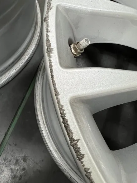 대구 휠복원 대구 휠도색 대구 자동차 휠수리 잘하는 곳 휠플레이 타이어 전문[BMW 5시리즈 순정 18인치 순정 휠복원 작업입니다.] / 대구 서구 평리동