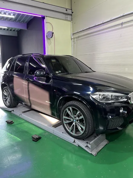 대구 휠복원 대구 휠도색 대구 휠수리 타이어 전문 휠플레이[BMW X5 순정 20인치 다이아몬드컷팅 휠복원 작업입니다.] / 대구 서구 평리동