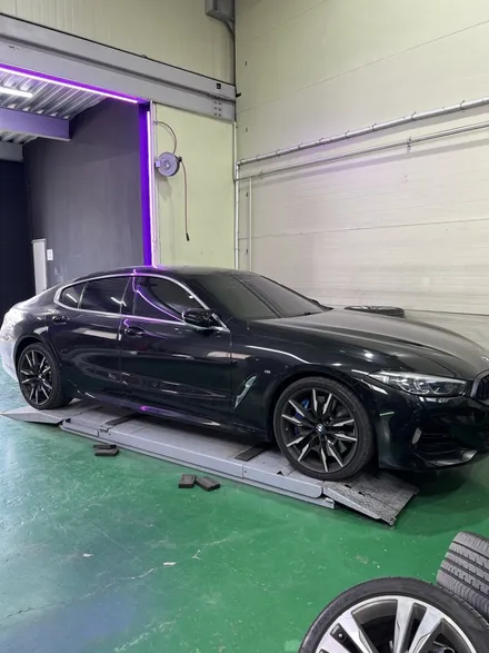 대구 휠복원 대구 휠도색 대구 자동차 휠수리 잘하는 곳 휠플레이 타이어 전문[BMW 850 순정 20인치 블랙펄유광 휠도색 작업입니다.] / 대구 서구 평리동
