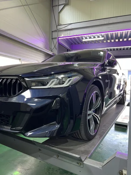 대구 휠복원 대구 휠도색 대구 자동차 휠수리 잘하는 곳 휠플레이 타이어 전문[BMW 6 GT 순정 20인치 블랙펄유광 휠도색 작업입니다.] / 대구 서구 평리동