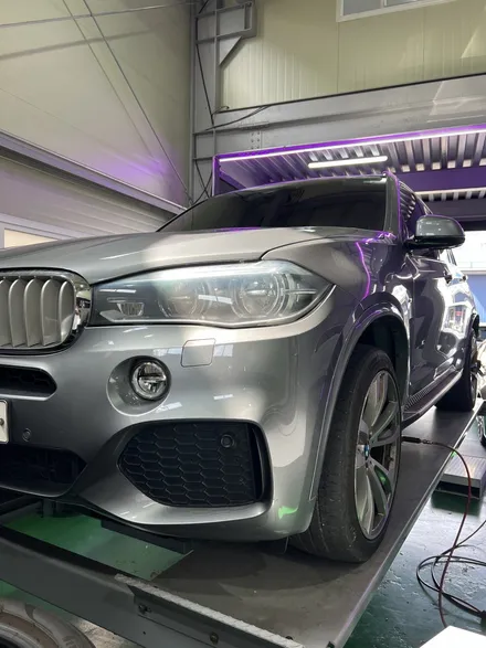대구 휠복원 대구 휠도색 대구 자동차 휠수리 잘하는 곳 휠플레이 타이어 전문[BMW X5 순정 20인치 블랙펄유광 휠도색 작업입니다.] / 대구 서구 평리동