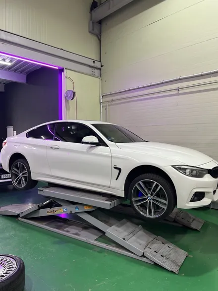 대구 휠복원 대구 휠도색 대구 자동차 휠수리 잘하는 곳 휠플레이 타이어 전문[BMW 4시리즈 순정 19인치 블랙유광 휠도색 작업입니다.] / 대구 서구 평리동