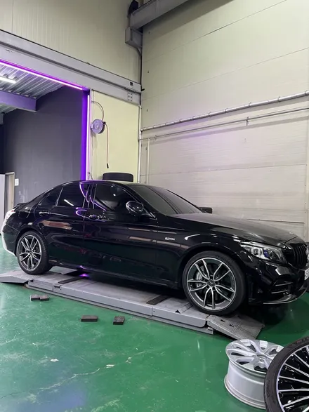 대구 휠복원 대구 휠도색 대구 자동차 휠수리 잘하는 곳 휠플레이 타이어 전문[벤츠 C43 AMG 순정 19인치 블랙커팅 커스텀 작업입니다.] / 대구 서구 평리동