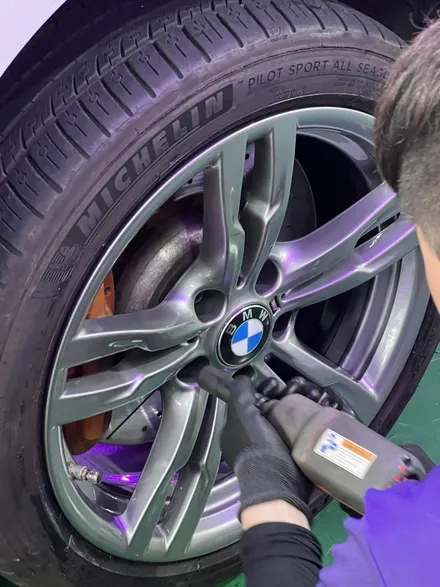 대구 휠복원 대구 휠도색 대구 휠수리 타이어 전문 휠플레이[BMW 3시리즈 순정 19인치 휠복원 작업 입니다.] / 대구 서구 평리동