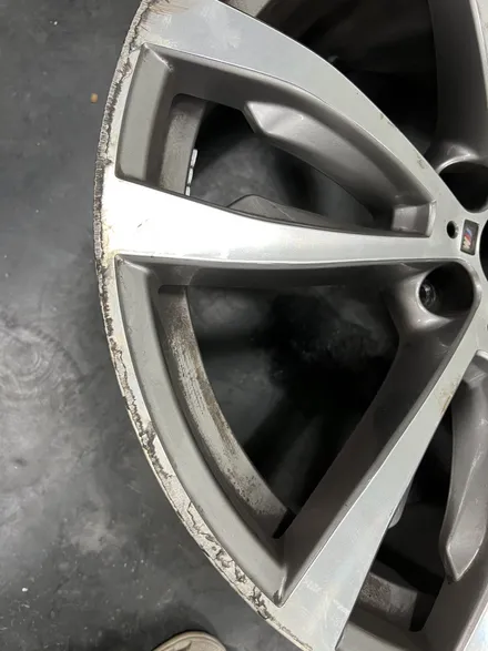 대구 휠복원 대구 휠도색 대구 휠수리 타이어 전문 휠플레이[BMW X5 순정 20인치 다이아몬드컷팅 휠복원 작업입니다.] / 대구 서구 평리동