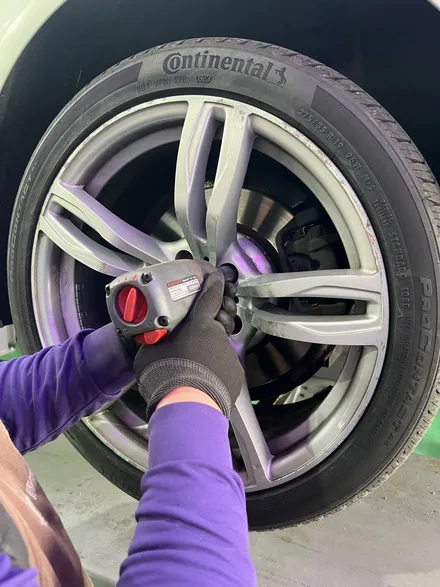 대구 휠복원 대구 휠도색 대구 자동차 휠수리 잘하는 곳 휠플레이 타이어 전문[BMW 5시리즈 순정 18인치 휠복원 작업입니다.] / 대구 서구 평리동
