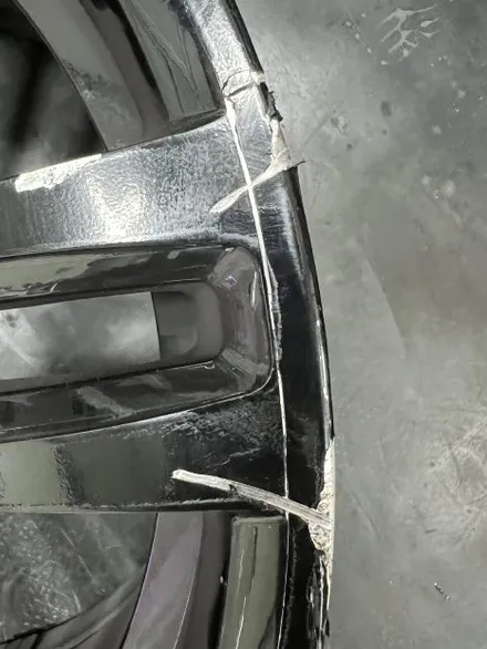 대구 휠복원 대구 휠도색 대구 자동차 휠수리 잘하는 곳 휠플레이 타이어 전문[BMW 4시리즈 순정 19인치 블랙반무광 매트블랙 휠도색 작업입니다.] / 대구 서구 평리동