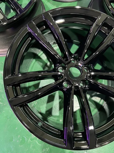 대구 휠복원 대구 휠도색 대구 휠수리 잘하는 곳 휠플레이 타이어 전문[BMW 6GT 순정 19인치 블랙유광 휠도색 작업입니다.] / 대구 서구 평리동