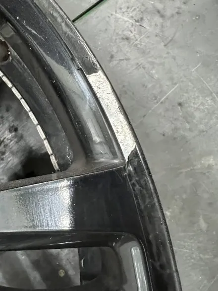 대구 휠복원 대구 휠도색 대구 자동차 휠수리 잘하는 곳 휠플레이 타이어 전문[BMW 4시리즈 순정 19인치 블랙반무광 매트블랙 휠도색 작업입니다.] / 대구 서구 평리동