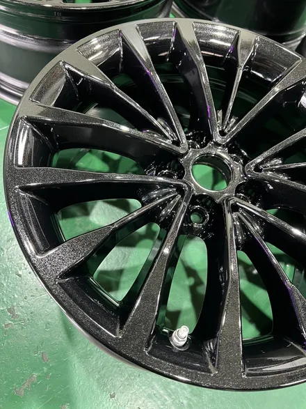 대구 휠복원 대구 휠도색 대구 휠수리 타이어 전문 휠플레이[BMW 5시리즈 순정 18인치 블랙펄유광 휠도색 작업입니다.] / 대구 서구 평리동