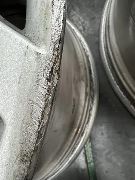 대구 휠복원 대구 휠도색 대구 휠수리 잘하는 곳 타이어 전문 휠플레이[BMW X6 순정 20인치 휠복원 작업입니다.] / 대구 서구 평리동