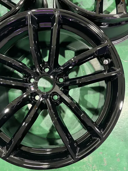 대구 휠복원 대구 휠도색 대구 자동차 휠수리 잘하는 곳 휠플레이 타이어 전문[BMW 5시리즈 순정 18인치 블랙유광 휠도색 작업입니다.] / 대구 서구 평리동