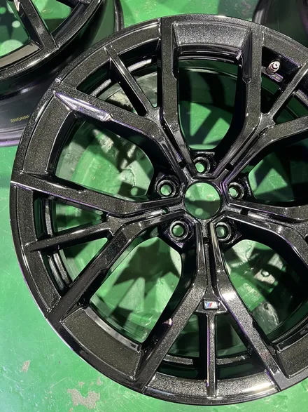 대구 휠복원 대구 휠도색 대구 자동차 휠수리 잘하는 곳 휠플레이 타이어 전문[BMW 5시리즈 순정 19인치 블랙펄유광 휠도색 작업입니다.] / 대구 서구 평리동