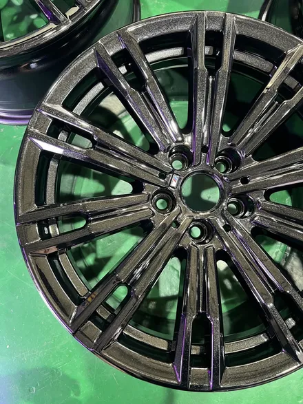대구 휠복원 대구 휠도색 대구 자동차 휠수리 잘하는 곳 휠플레이[BMW 3시리즈 순정 18인치 블랙펄유광 휠도색 작업입니다.] / 대구 서구 평리동