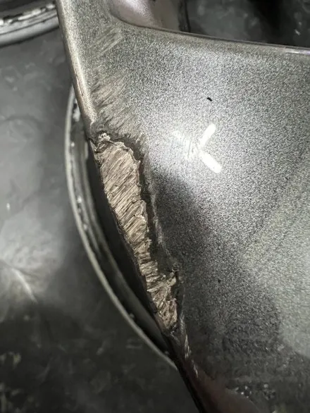 대구 휠복원 대구 휠도색 대구 자동차 휠수리 잘하는 곳 휠플레이 타이어 전문[벤츠 E 클래스 순정 18인치 고스트크롬 휠도색 작업입니다.] / 대구 서구 평리동