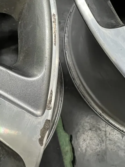 대구 휠복원 대구 휠도색 대구 자동차 휠수리 잘하는 곳 휠플레이 타이어 전문[레인지로버 스포츠 순정 21인치 블랙유광 휠도색 작업입니다.] 대구 휠복원 성지 / 대구 서구 평리동