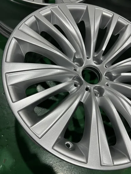 대구 휠복원 대구 휠도색 대구 휠수리 타이어 전문 휠플레이[BMW GT5 순정 19인치 실버 휠도색 작업입니다.] / 대구 서구 평리동