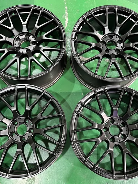 대구 휠복원 대구 휠도색 대구 휠수리 타이어 전문 휠플레이[벤츠 C63 AMG 순정 19인치 블랙반무광 휠도색 작업입니다.] / 대구 서구 평리동
