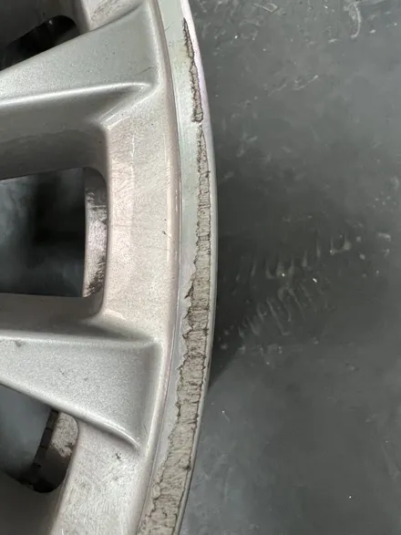 대구 휠복원 대구 휠도색 대구 휠수리 타이어 전문 휠플레이[BMW 3시리즈 순정 18인치 다이아몬드컷팅 휠복원 작업입니다.] / 대구 서구 평리동