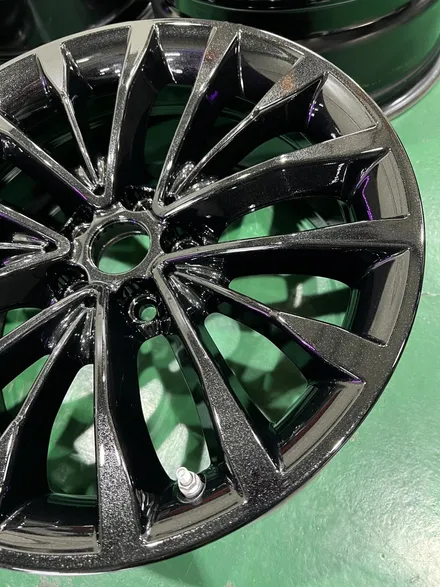 대구 휠복원 대구 휠도색 대구 휠수리 타이어 전문 휠플레이[BMW 5시리즈 순정 18인치 블랙펄유광 휠도색 작업입니다.] / 대구 서구 평리동