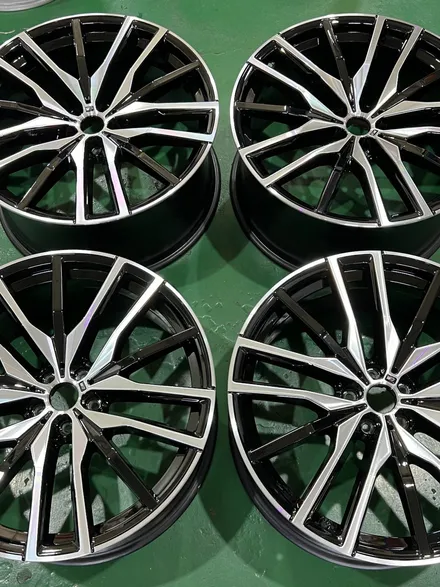 대구 휠복원 대구 휠도색 대구 휠수리 타이어 전문 휠플레이[BMW X5 순정 22인치 다이아몬드커팅 휠복원 작업입니다.] / 대구 서구 평리동