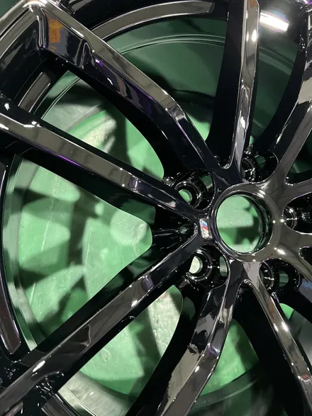 대구 휠복원 대구 휠도색 대구 자동차 휠수리 잘하는 곳 휠플레이 타이어 전문[BMW 5시리즈 순정 18인치 블랙유광 휠도색 작업입니다.] / 대구 서구 평리동