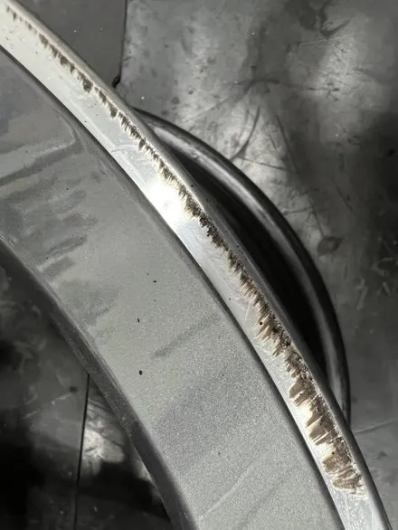 대구 휠복원 대구 휠도색 대구 자동차 휠수리 잘하는 곳 휠플레이 타이어 전문[벤츠 C43 AMG 순정 19인치 블랙커팅 커스텀 작업입니다.] / 대구 서구 평리동