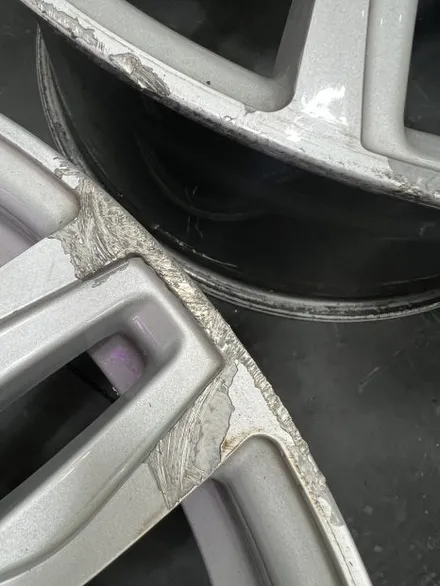 대구 휠복원 대구 휠도색 대구 자동차 휠수리 잘하는 곳 휠플레이 타이어 전문[BMW 5시리즈 순정 18인치 휠복원 작업입니다.] / 대구 서구 평리동
