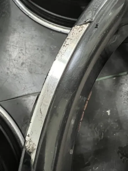 대구 휠복원 대구 휠도색 대구 자동차 휠수리 잘하는 곳 휠플레이 타이어 전문[BMW 4시리즈 순정 19인치 블랙반무광 매트블랙 휠도색 작업입니다.] / 대구 서구 평리동
